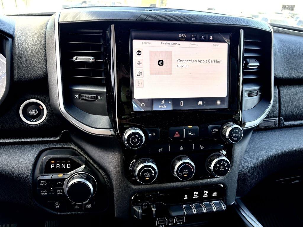 RAM 1500 Big Horn Crew Cab SWB 4WD 2026