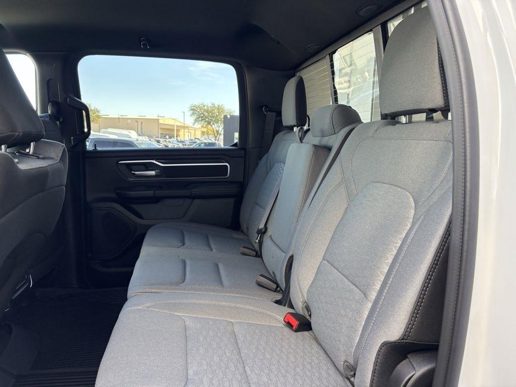 RAM 1500 Big Horn Crew Cab SWB 4WD 2026