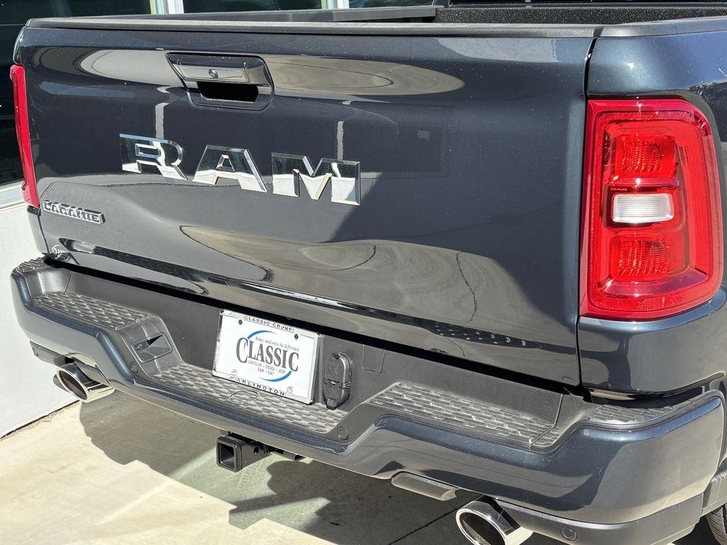 RAM 1500 Laramie Crew Cab SWB 2WD 2026