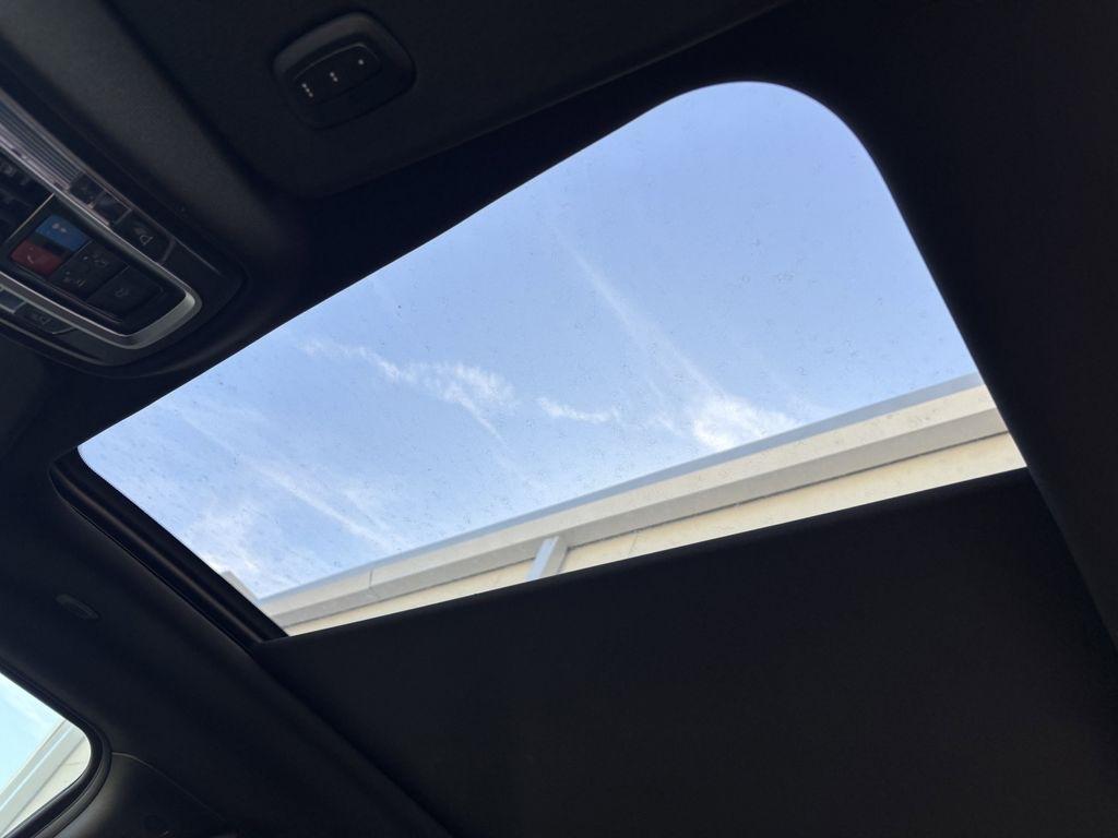 RAM 1500 Laramie Crew Cab SWB 2WD 2026