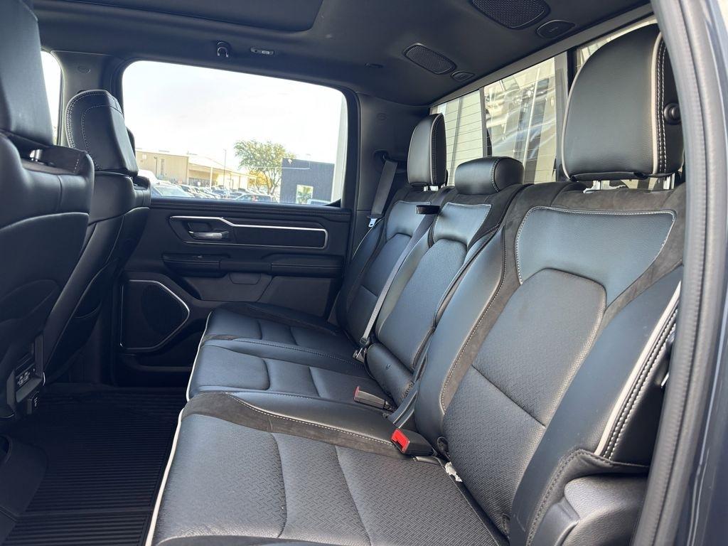 RAM 1500 Laramie Crew Cab SWB 2WD 2026