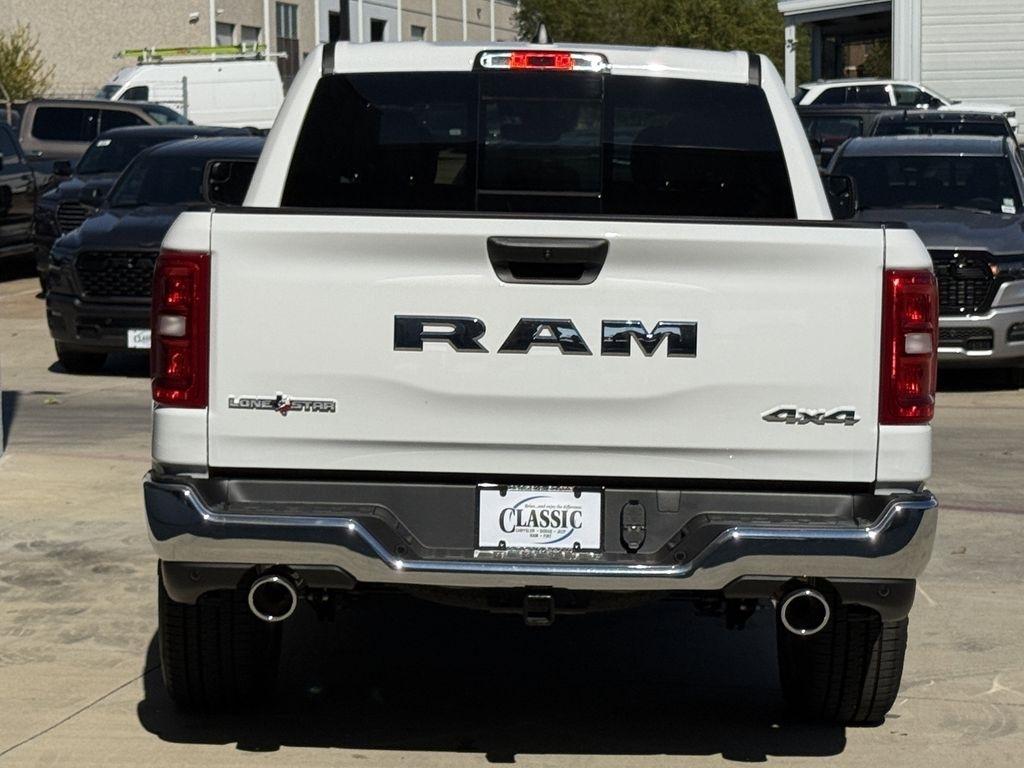 RAM 1500 Big Horn Crew Cab SWB 4WD 2026