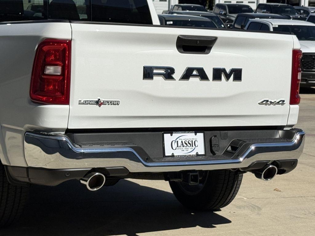 RAM 1500 Big Horn Crew Cab SWB 4WD 2026