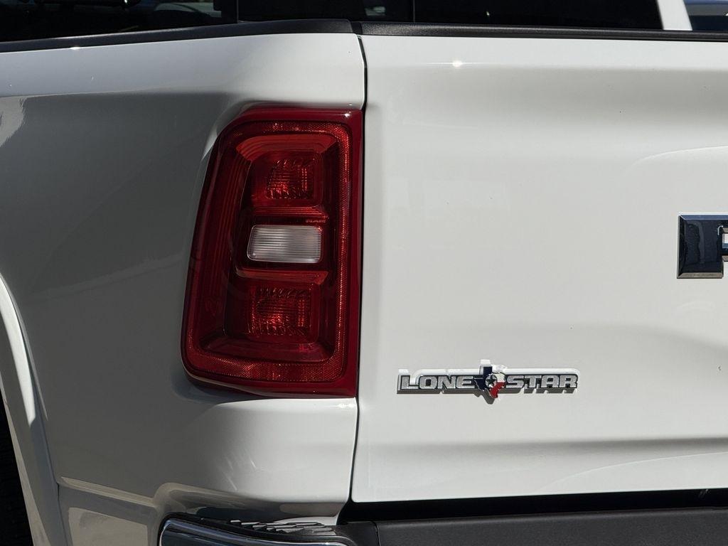 RAM 1500 Big Horn Crew Cab SWB 4WD 2026