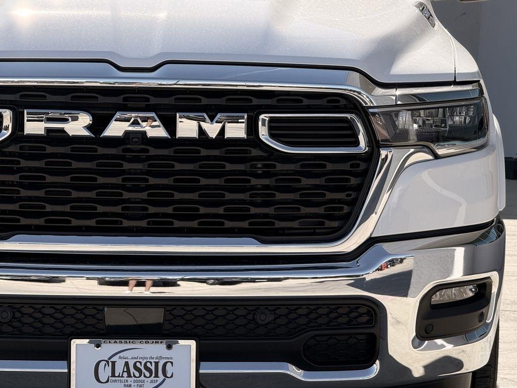 RAM 1500 Big Horn Crew Cab SWB 4WD 2026