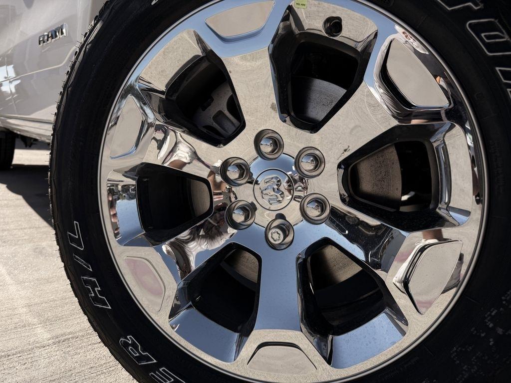 RAM 1500 Big Horn Crew Cab SWB 4WD 2026