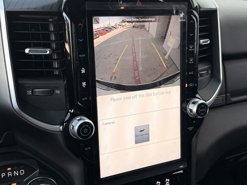 RAM 1500 Big Horn Crew Cab SWB 4WD 2026