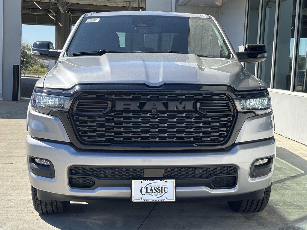 RAM 1500 Big Horn Crew Cab SWB 4WD 2026