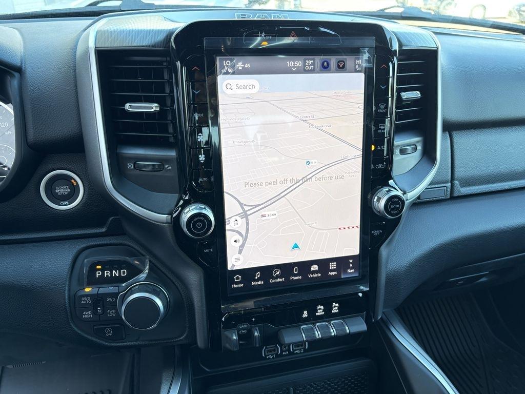 RAM 1500 Big Horn Crew Cab SWB 4WD 2026