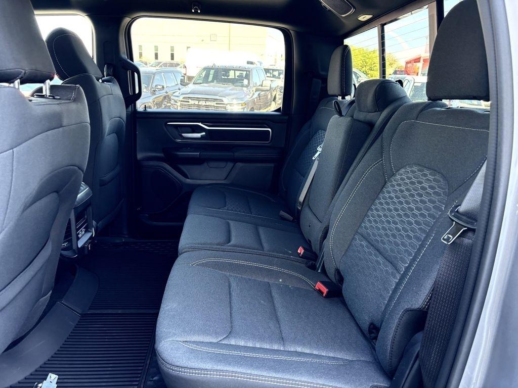 RAM 1500 Big Horn Crew Cab SWB 4WD 2026