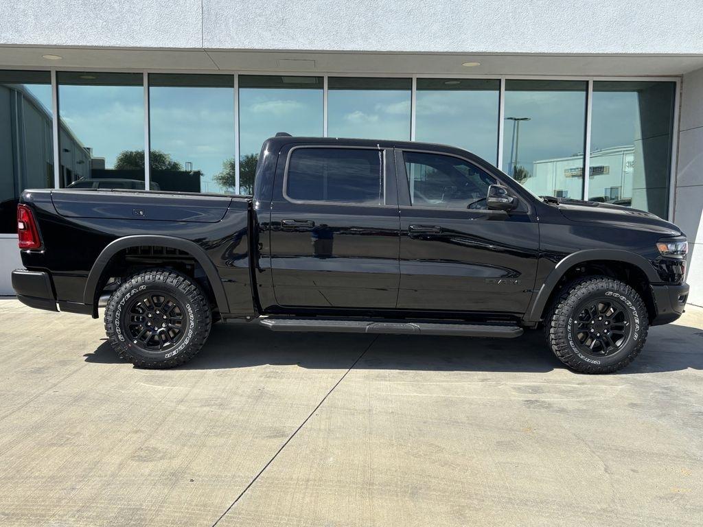 RAM 1500 Rebel Crew Cab SB 4WD 2026