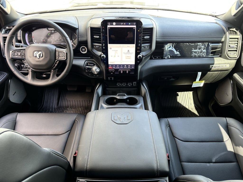 RAM 1500 Rebel Crew Cab SB 4WD 2026