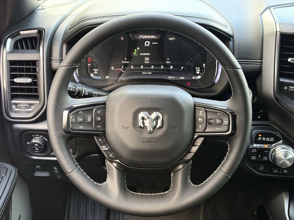 RAM 1500 Rebel Crew Cab SB 4WD 2026