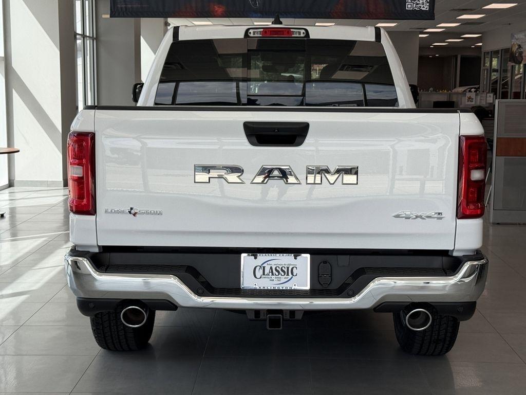 RAM 1500 Big Horn Crew Cab SWB 4WD 2026