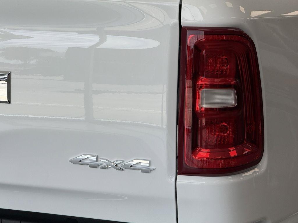 RAM 1500 Big Horn Crew Cab SWB 4WD 2026