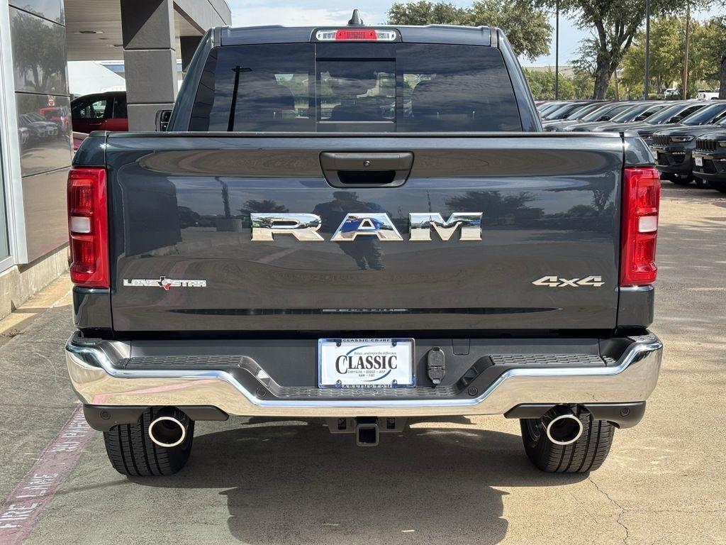 RAM 1500 Big Horn Crew Cab SWB 4WD 2026