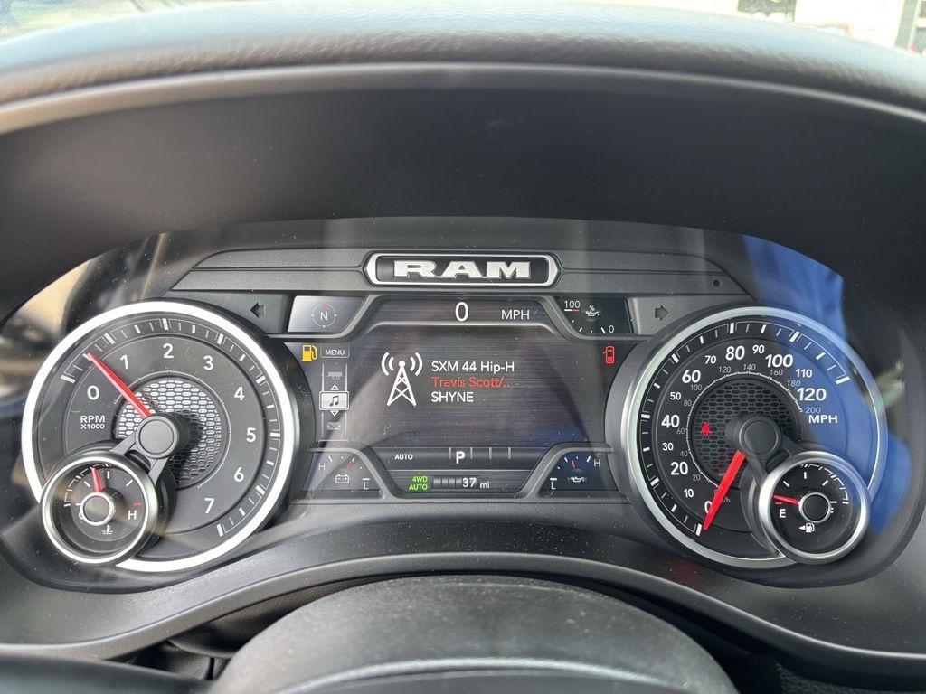 RAM 1500 Big Horn Crew Cab SWB 4WD 2026