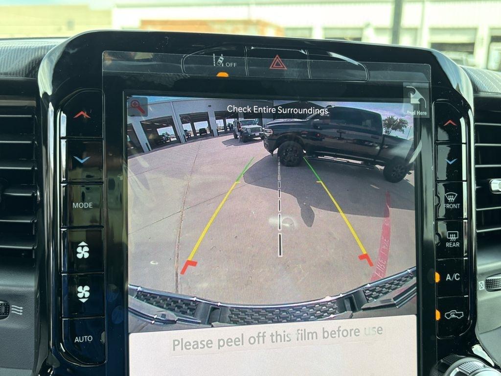 RAM 1500 Big Horn Crew Cab SWB 4WD 2026