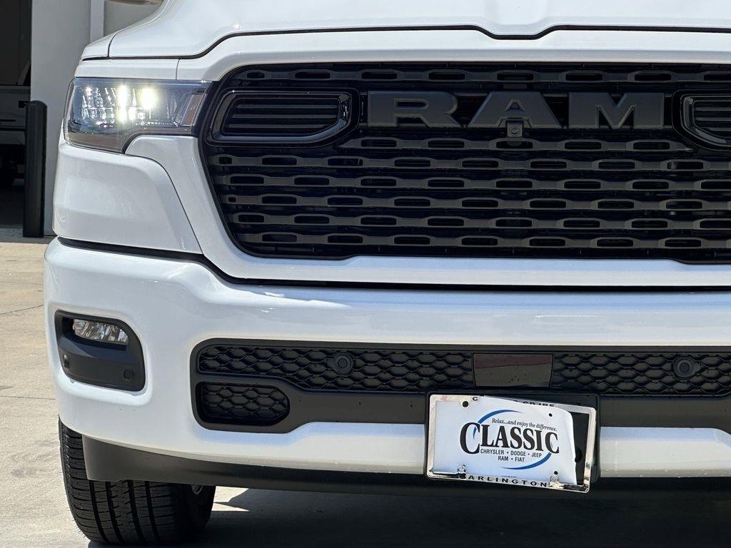 RAM 1500 Tradesman Crew Cab SWB 4WD 2025