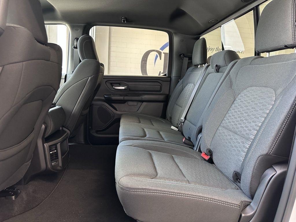 RAM 1500 Tradesman Crew Cab SWB 4WD 2025