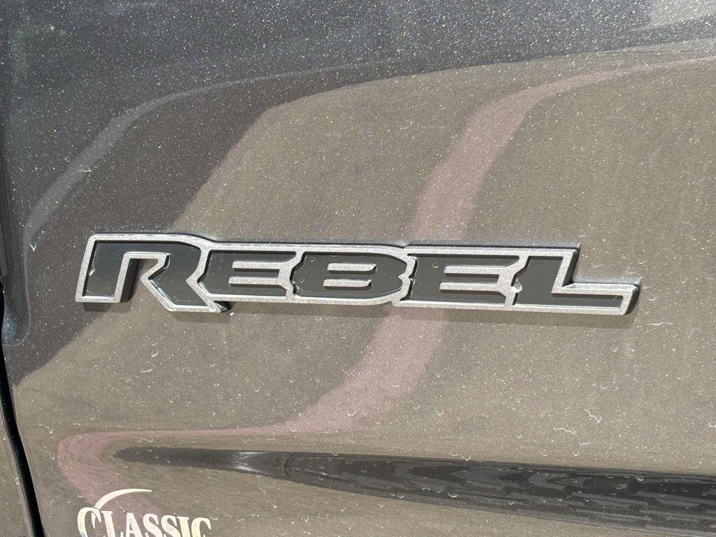 RAM 1500 Rebel Crew Cab SB 4WD 2026
