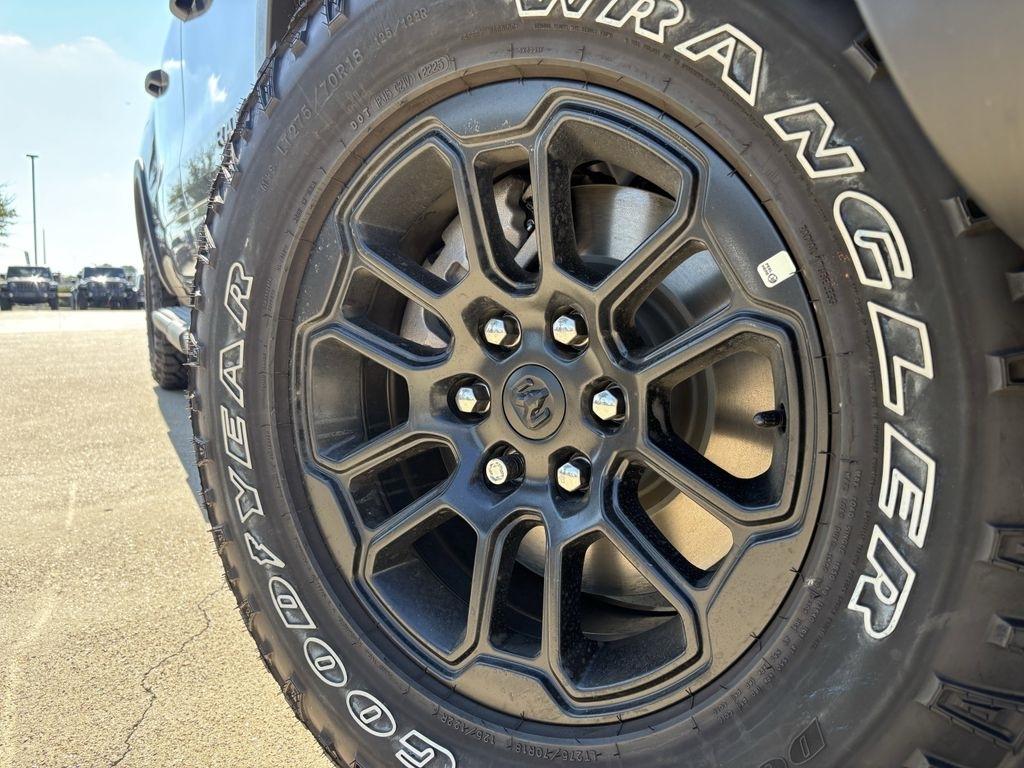 RAM 1500 Rebel Crew Cab SB 4WD 2026