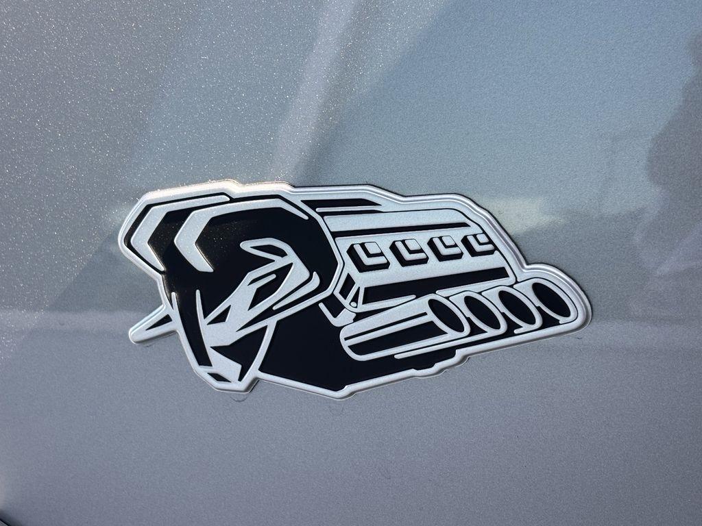 RAM 1500 Big Horn Crew Cab SWB 4WD 2026