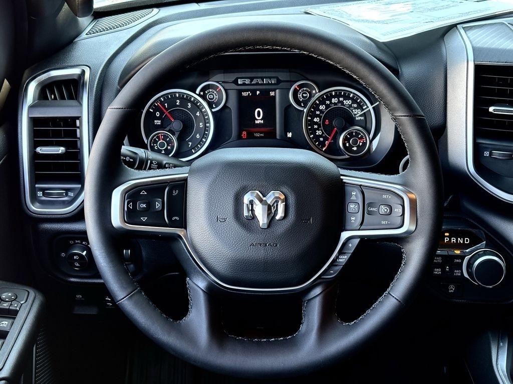 RAM 1500 Big Horn Crew Cab SWB 4WD 2026