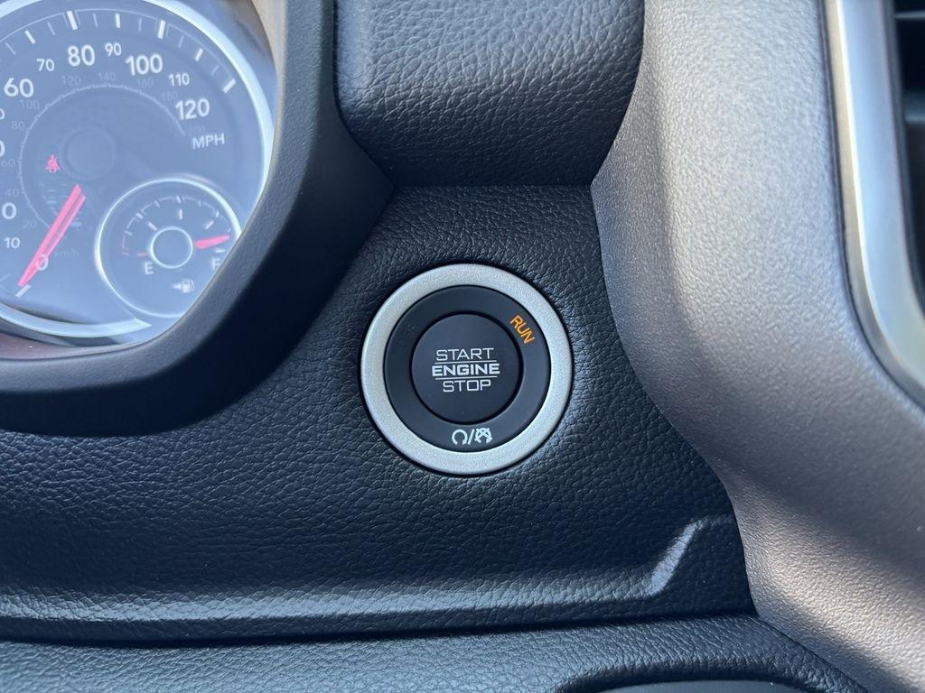 RAM 1500 Big Horn Crew Cab SWB 4WD 2026