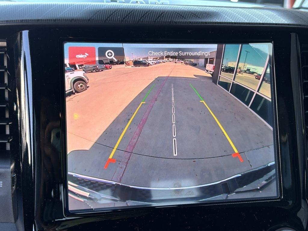 RAM 1500 Big Horn Crew Cab SWB 4WD 2026