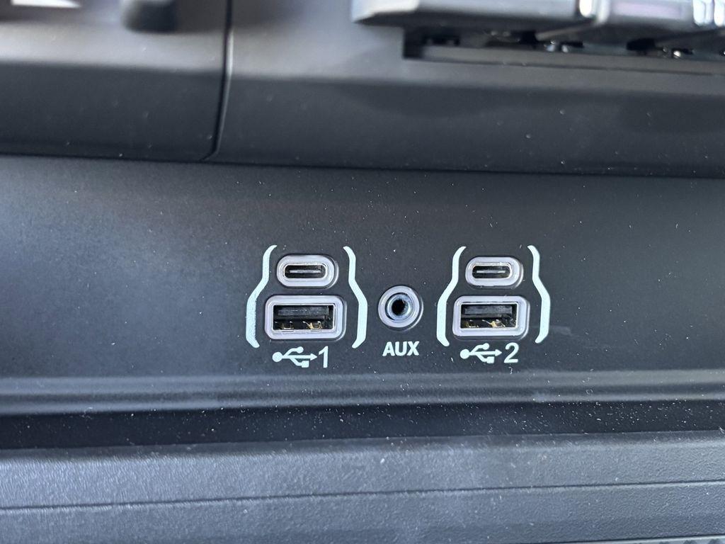 RAM 1500 Big Horn Crew Cab SWB 4WD 2026