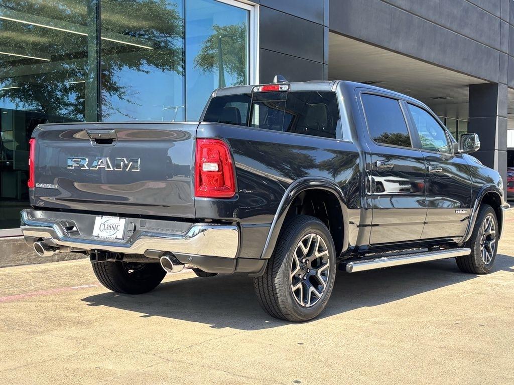 RAM 1500 Laramie Crew Cab SWB 2WD 2026