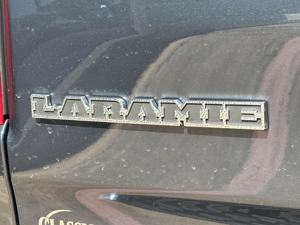 RAM 1500 Laramie Crew Cab SWB 2WD 2026