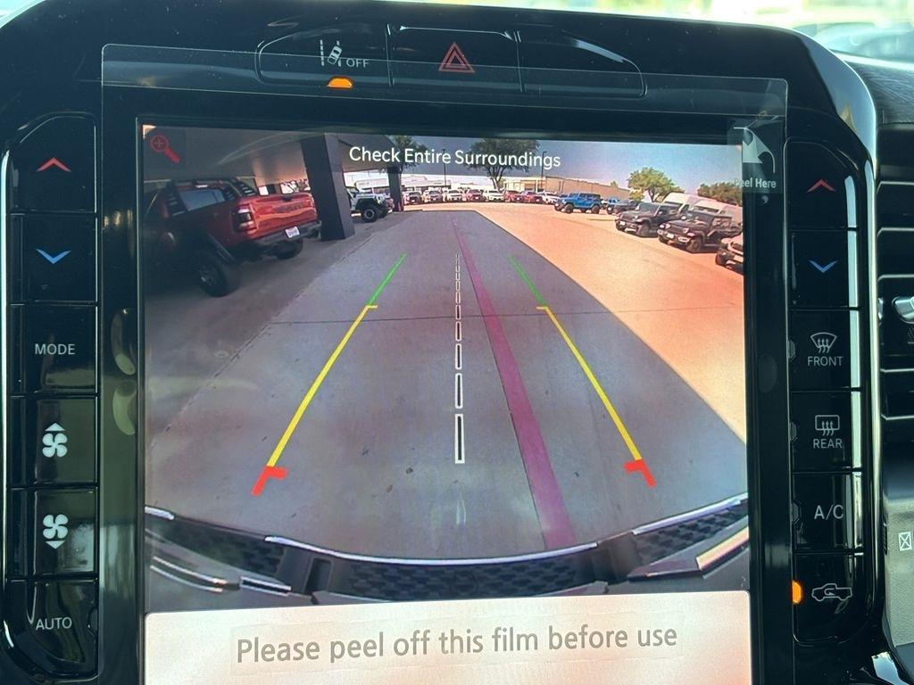 RAM 1500 Laramie Crew Cab SWB 2WD 2026