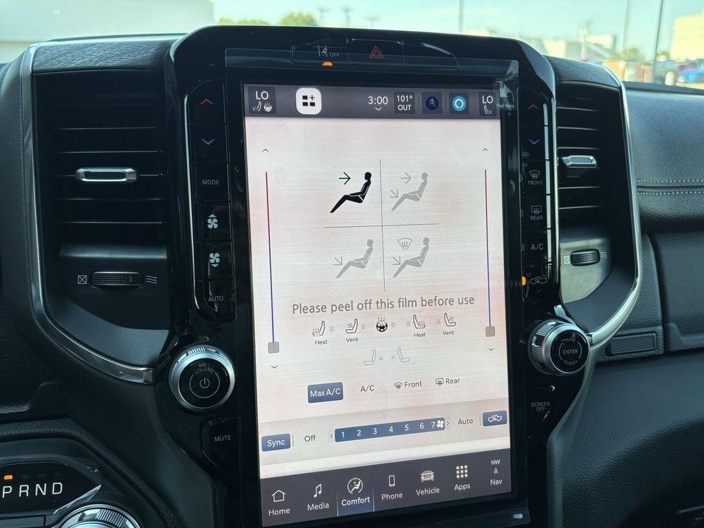 RAM 1500 Laramie Crew Cab SWB 2WD 2026