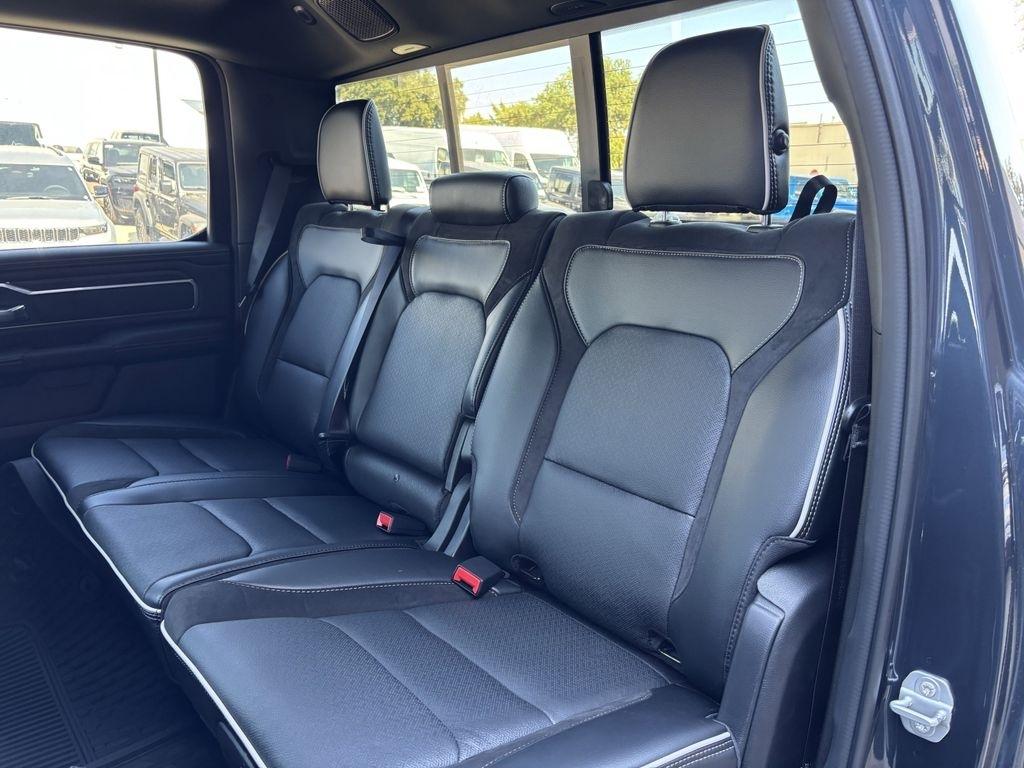 RAM 1500 Laramie Crew Cab SWB 2WD 2026