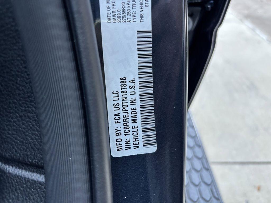 RAM 1500 Laramie Crew Cab SWB 2WD 2026