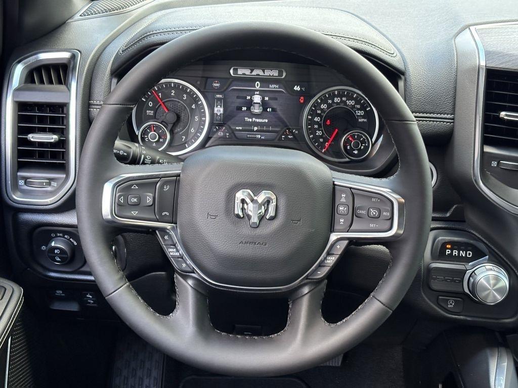 RAM 1500 Laramie Crew Cab SWB 2WD 2026