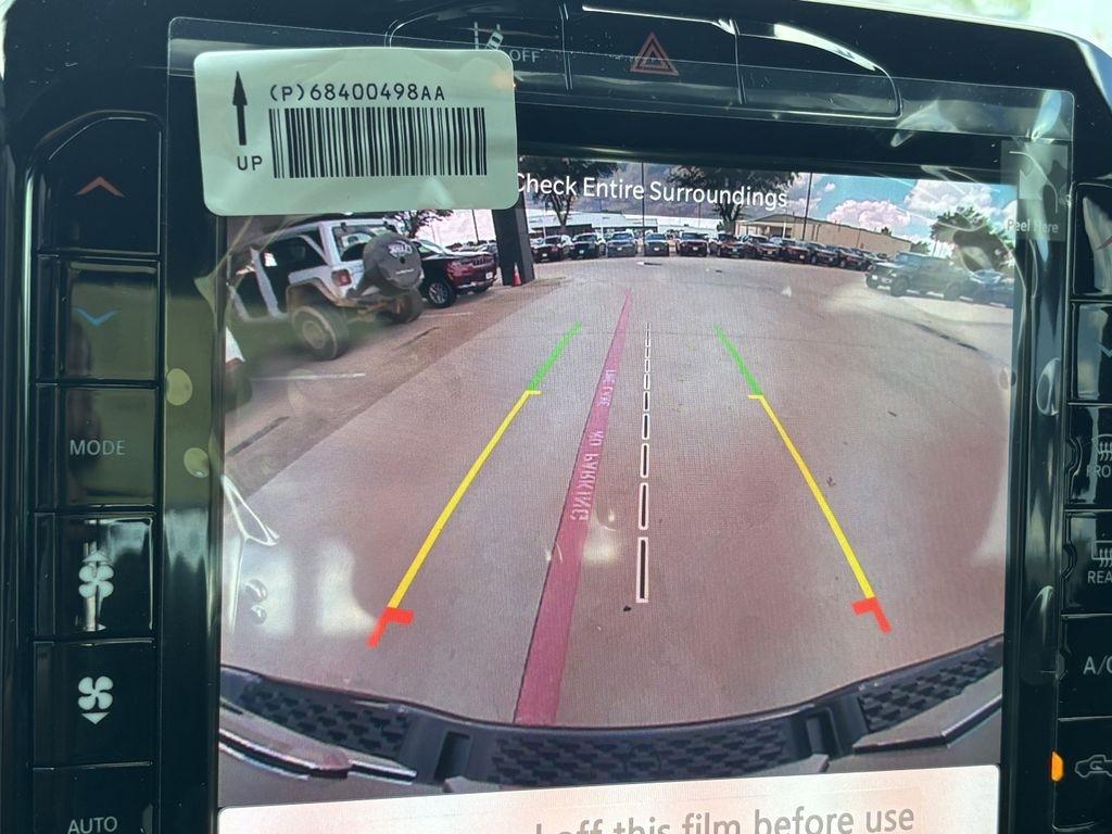 RAM 1500 Laramie Crew Cab SWB 2WD 2026