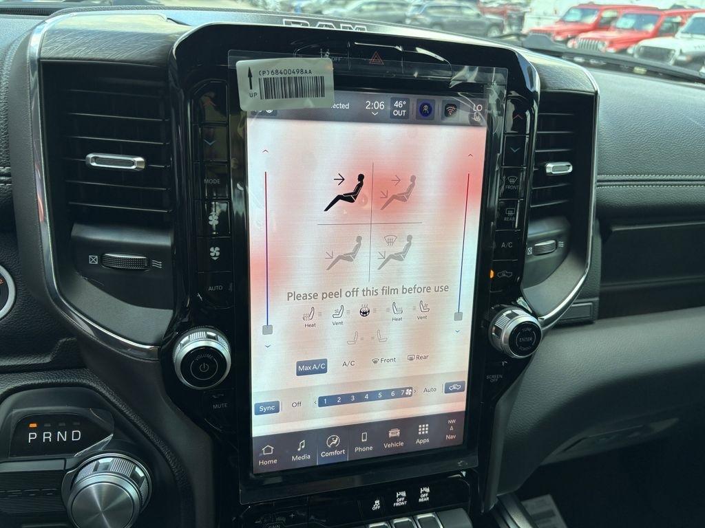 RAM 1500 Laramie Crew Cab SWB 2WD 2026