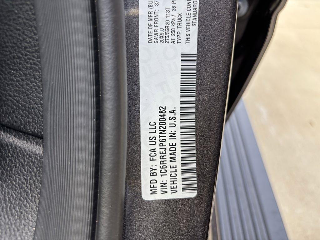 RAM 1500 Laramie Crew Cab SWB 2WD 2026