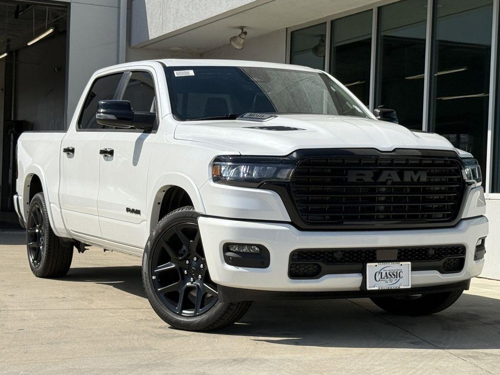 RAM 1500 Laramie Crew Cab SWB 4WD 2026
