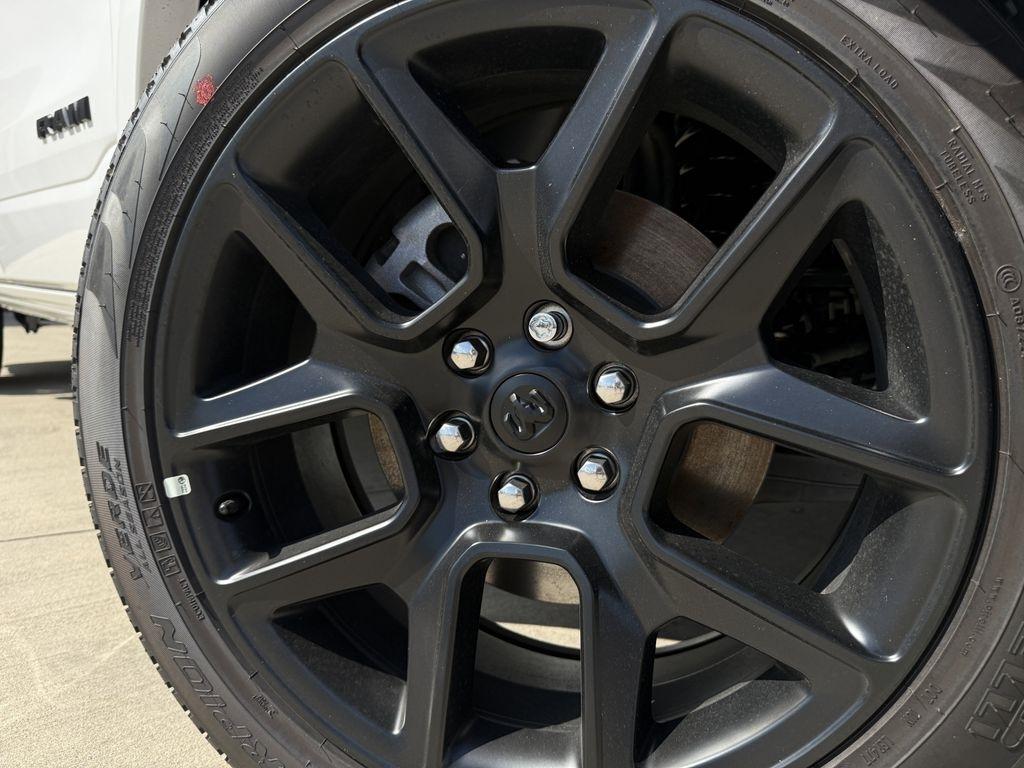 RAM 1500 Laramie Crew Cab SWB 4WD 2026