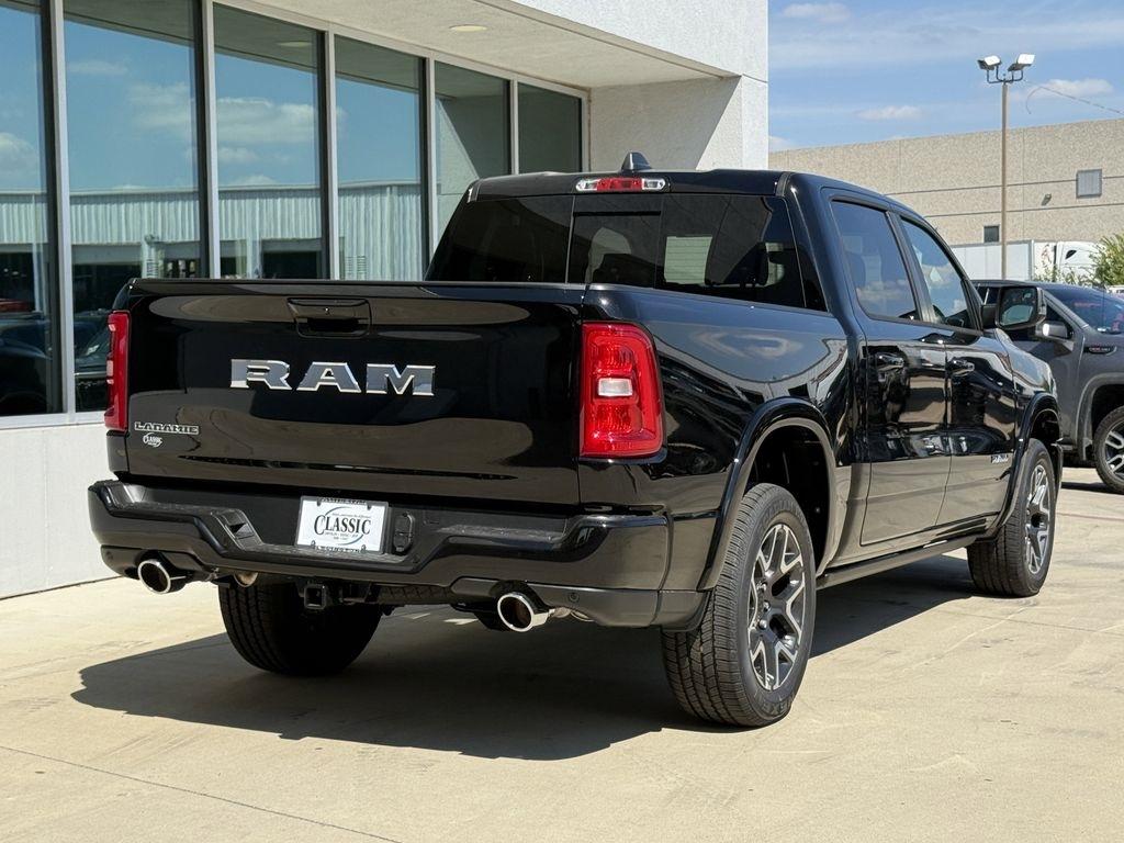 RAM 1500 Laramie Crew Cab SWB 2WD 2026