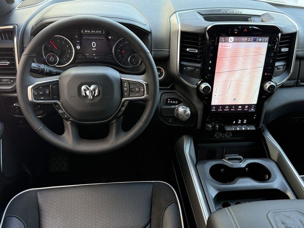 RAM 1500 Laramie Crew Cab SWB 2WD 2026