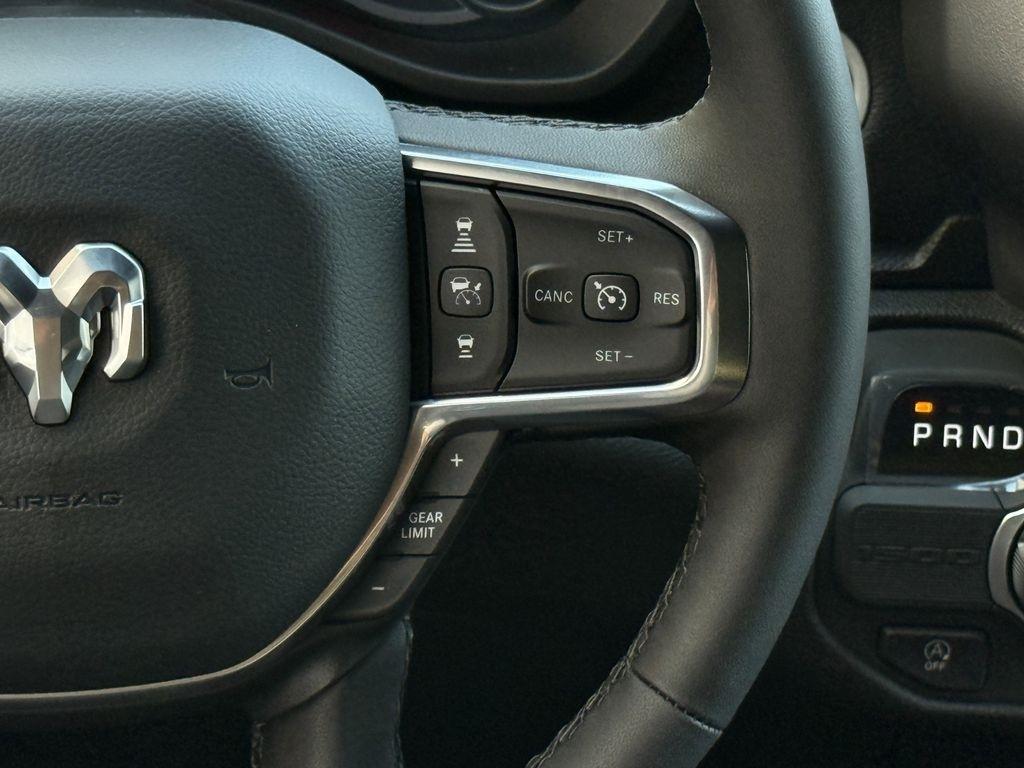 RAM 1500 Laramie Crew Cab SWB 2WD 2026