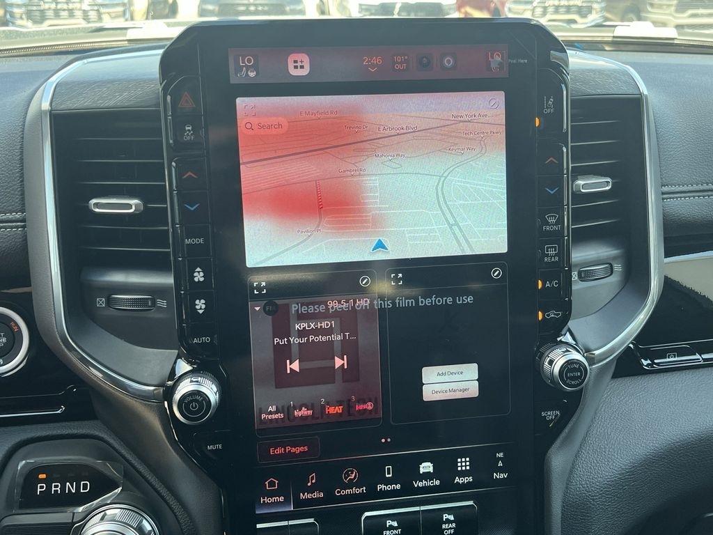 RAM 1500 Laramie Crew Cab SWB 2WD 2026