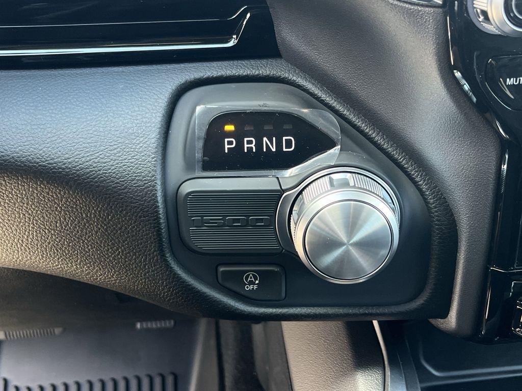 RAM 1500 Laramie Crew Cab SWB 2WD 2026