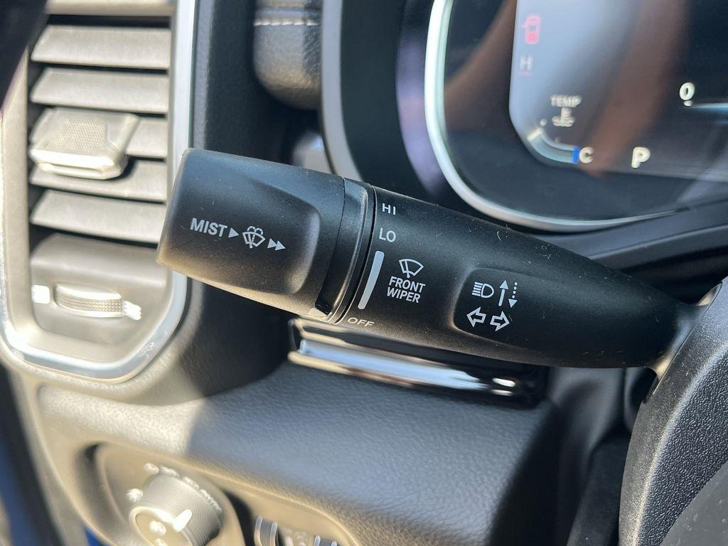 RAM 1500 Laramie Crew Cab SWB 2WD 2026