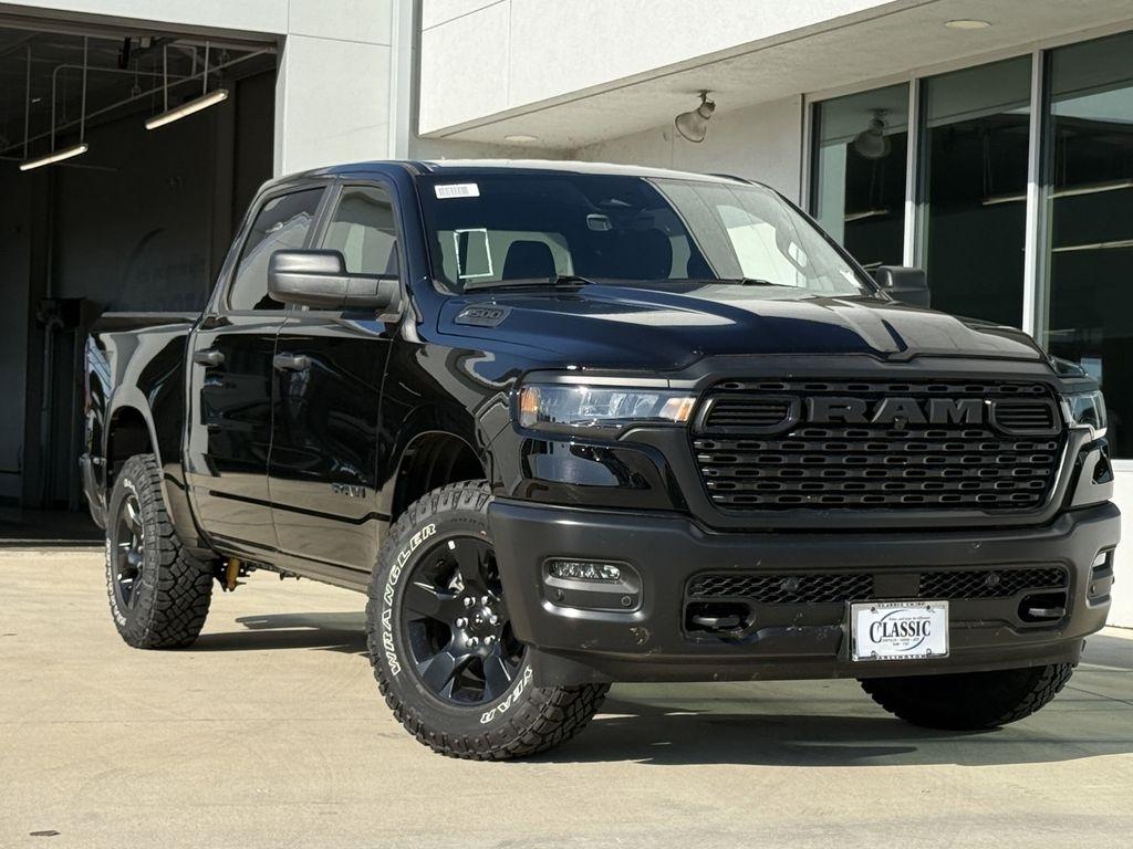 RAM 1500 Tradesman Crew Cab SWB 4WD 2025